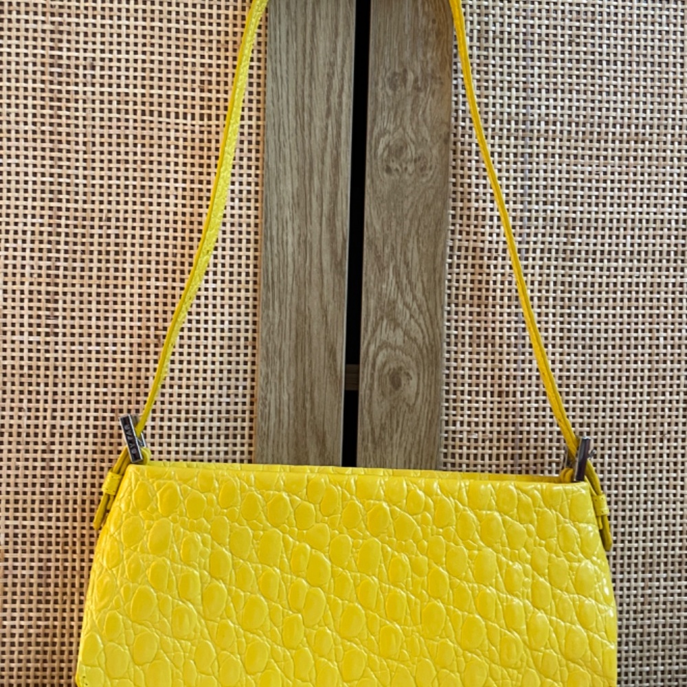 BY FAR dulce bag in yellow croc-embossed leather - Picture 2 of 12